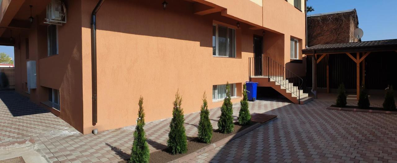 Villa Accommodation Bucharest Exterior photo